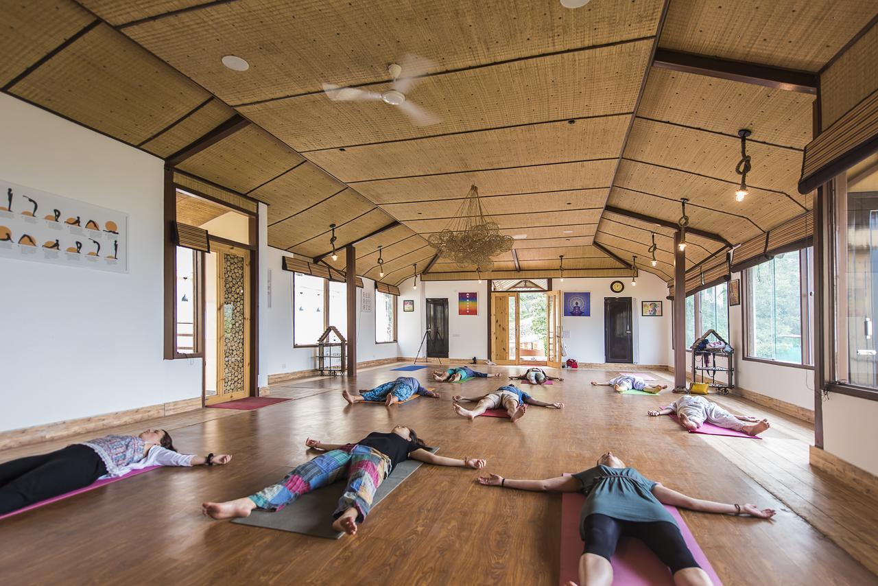 Отель Veda5 Ayurveda & Yoga Retreat Ришикеш Экстерьер фото