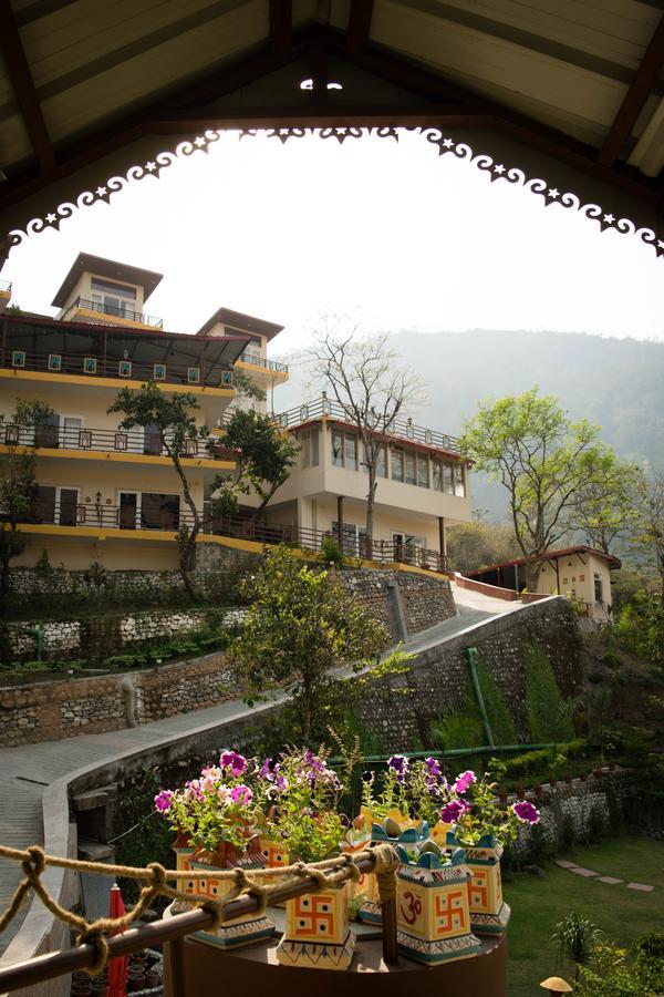 Отель Veda5 Ayurveda & Yoga Retreat Ришикеш Экстерьер фото